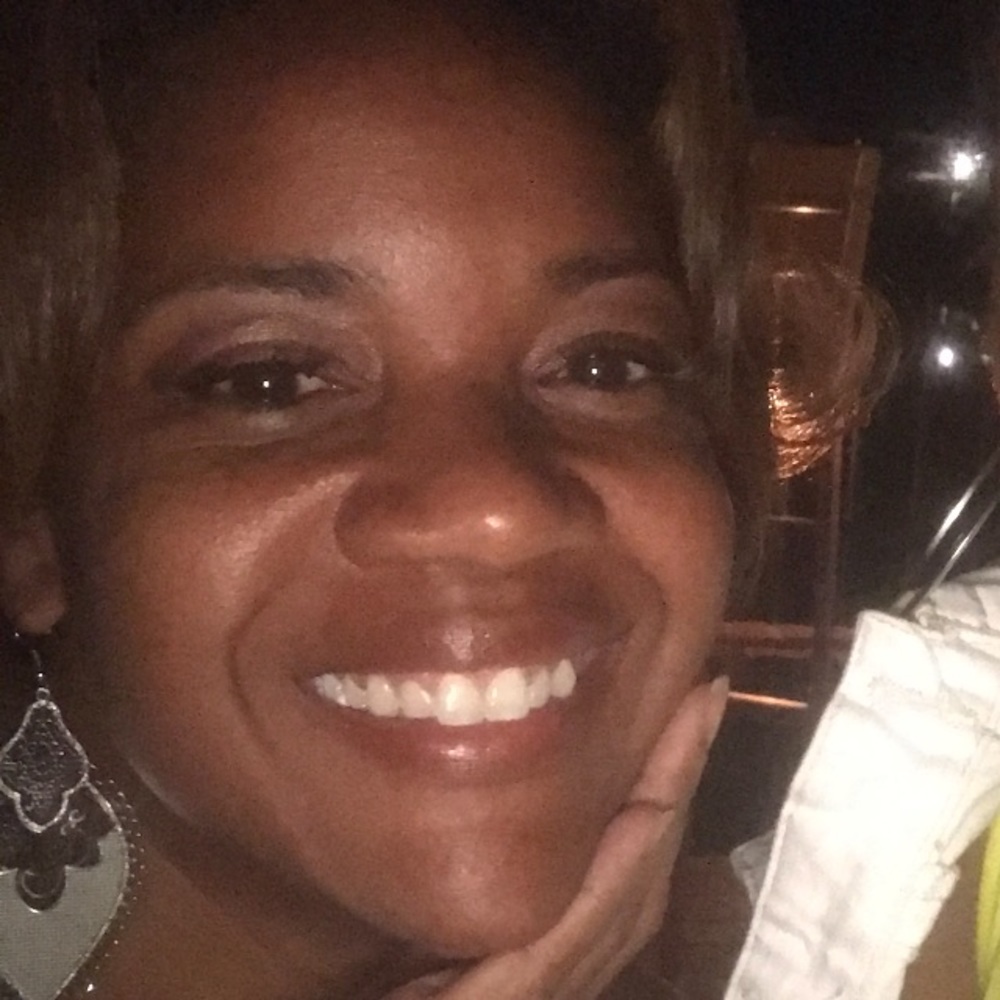 CLOSET CLOSEOUT. TAKING ALL REASONABLE OFFERS!!